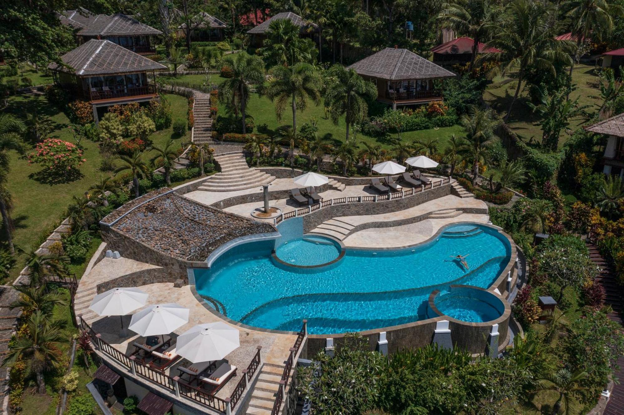 Bunaken Oasis Dive Resort And Spa Exterior photo